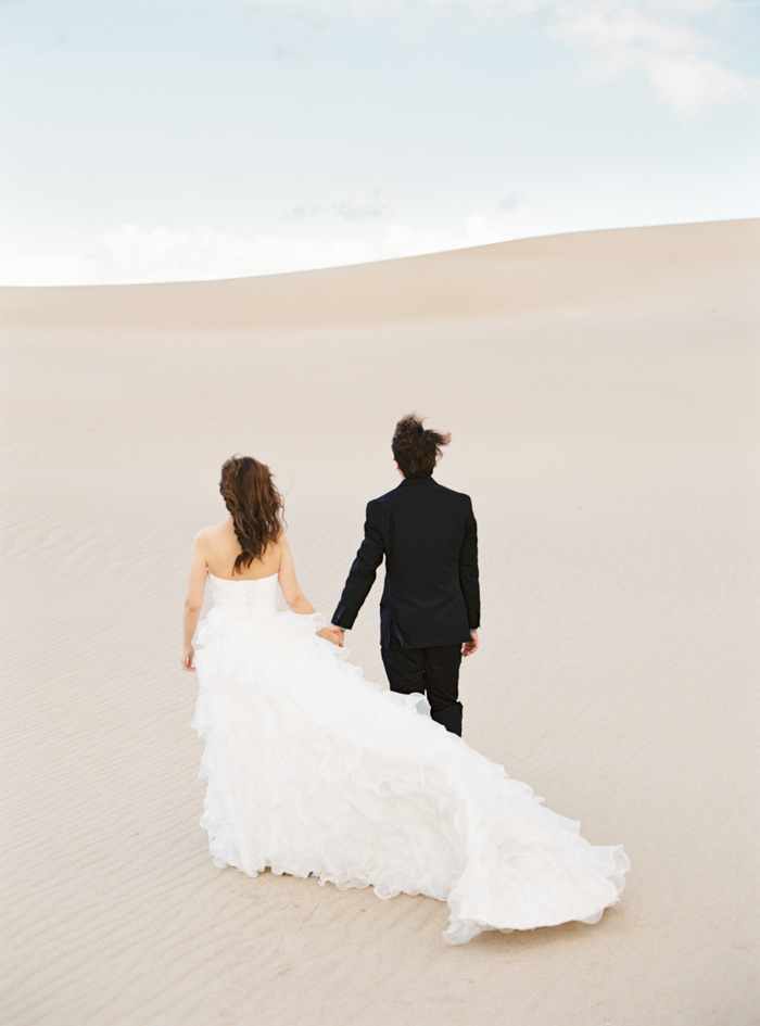 death valley sand dunes wedding photo 12