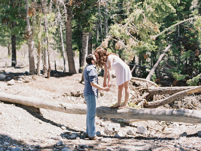 las vegas engagement photographer mt charleston 13