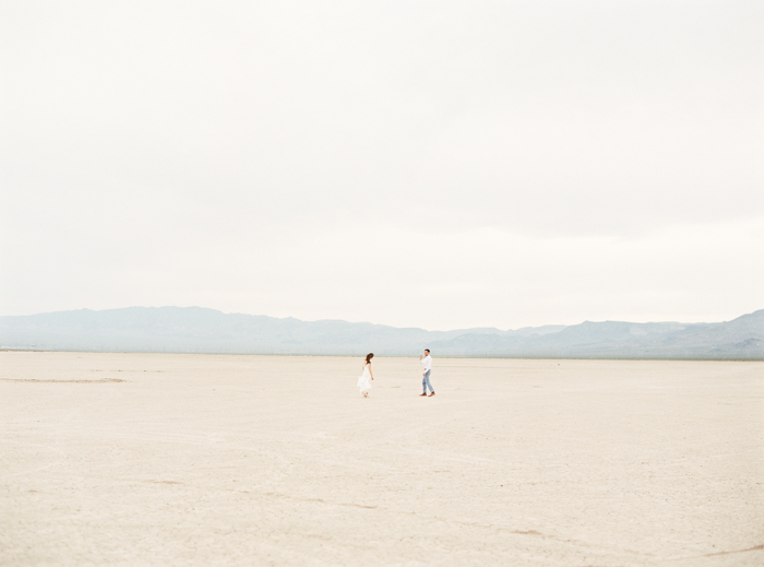 las vegas dry lake beds wedding photo