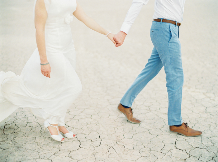 las vegas dry lake beds elopement photo