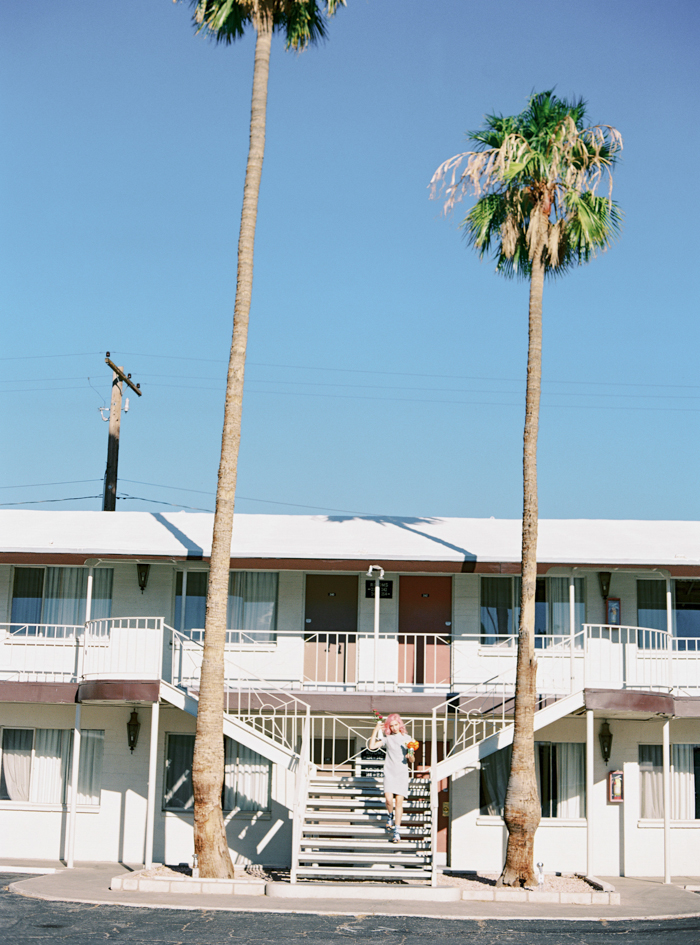 vintage motel las vegas wedding photo