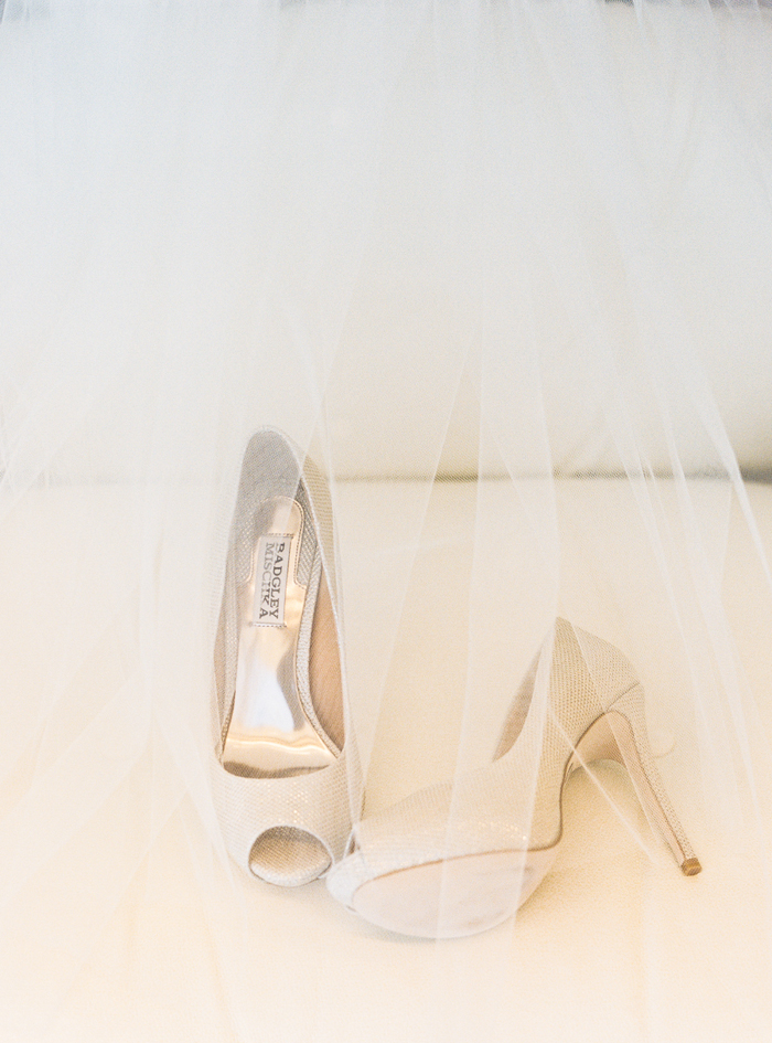 classic bridal badgley mischka wedding shoes