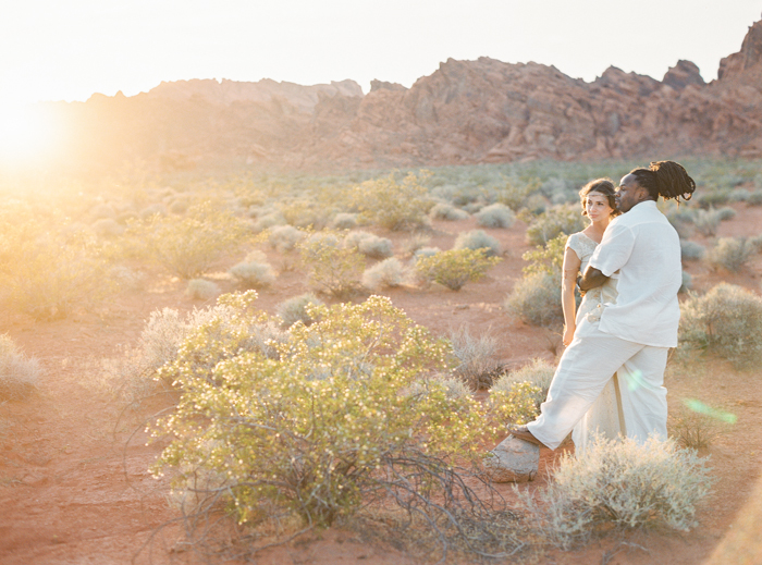 valley of fire boho desert wedding 37