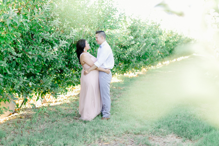 las vegas gilcrease orchard engagement photo 11