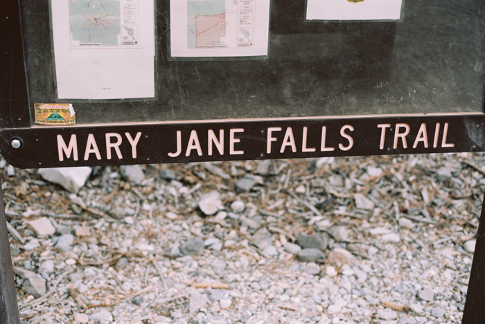 mary jane falls trail family session photo 8