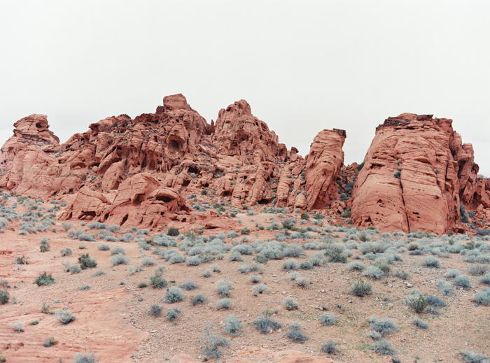 desert and indigo inspired valley of fire wedding location