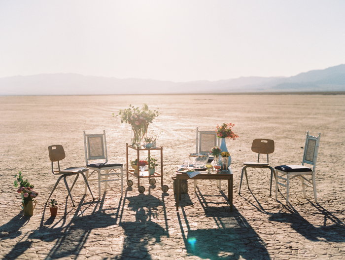 vegas pop up styled desert wedding photo flora pop