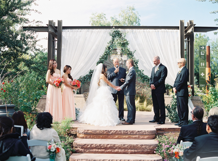 romantic desert arboretum vegas wedding photo Springs Preserve