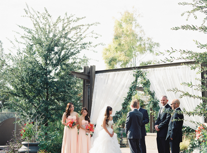 romantic desert arboretum vegas wedding photo 30