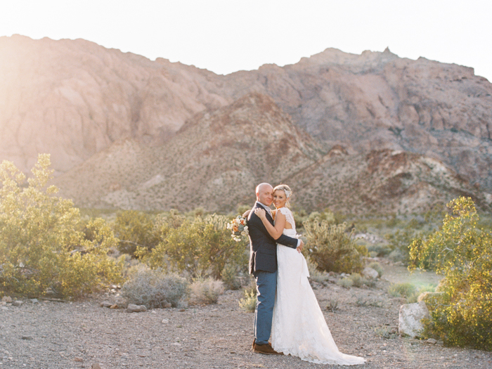 las vegas desert destination wedding photo