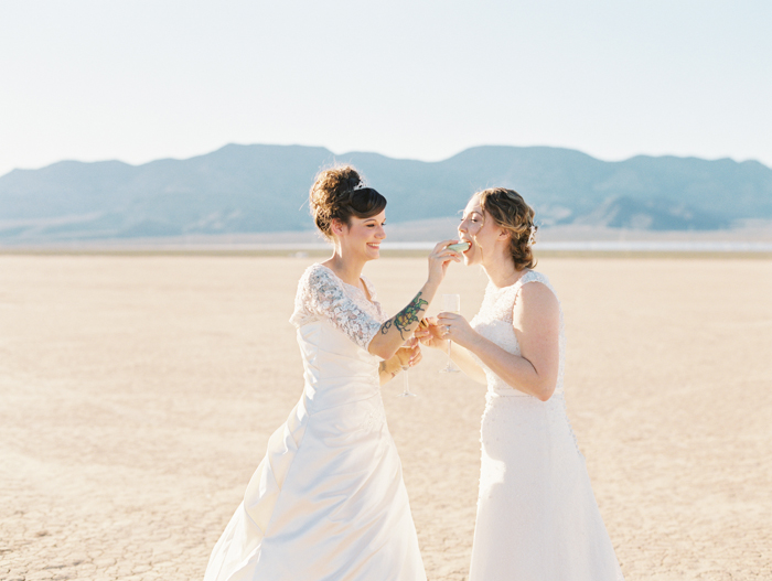 romantic eldorado dry lake bed elopement | las vegas elopement photographer| gaby j photography | same sex desert elopement inspiration | bouchon macarons