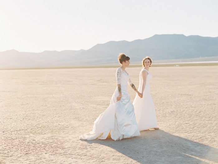 romantic eldorado dry lake bed elopement | las vegas elopement photographer| gaby j photography | same sex desert elopement inspiration