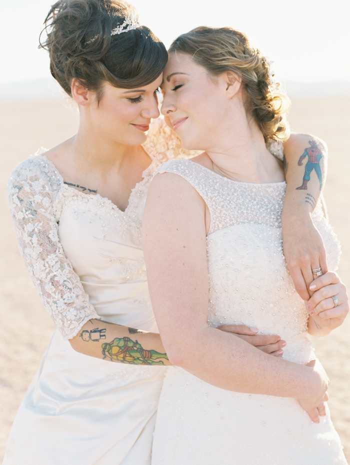 romantic eldorado dry lake bed elopement | las vegas elopement photographer| gaby j photography | same sex desert elopement inspiration