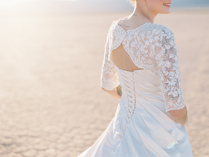 romantic eldorado dry lake bed elopement | las vegas elopement photographer| gaby j photography | same sex desert elopement inspiration