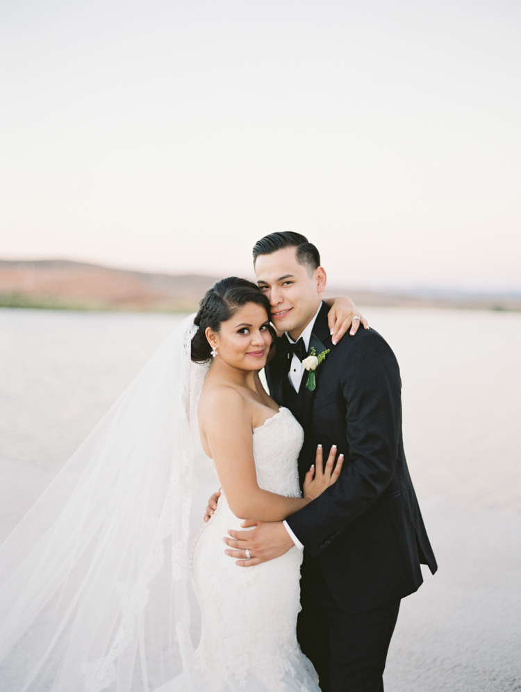 romantic henderson convention center wedding | gaby j photography | las vegas wedding photographer | javier garcia wedding planner