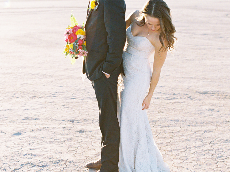 outdoors las vegas elopement photographer | dry lake bed elopement | gaby j photography | flora pop