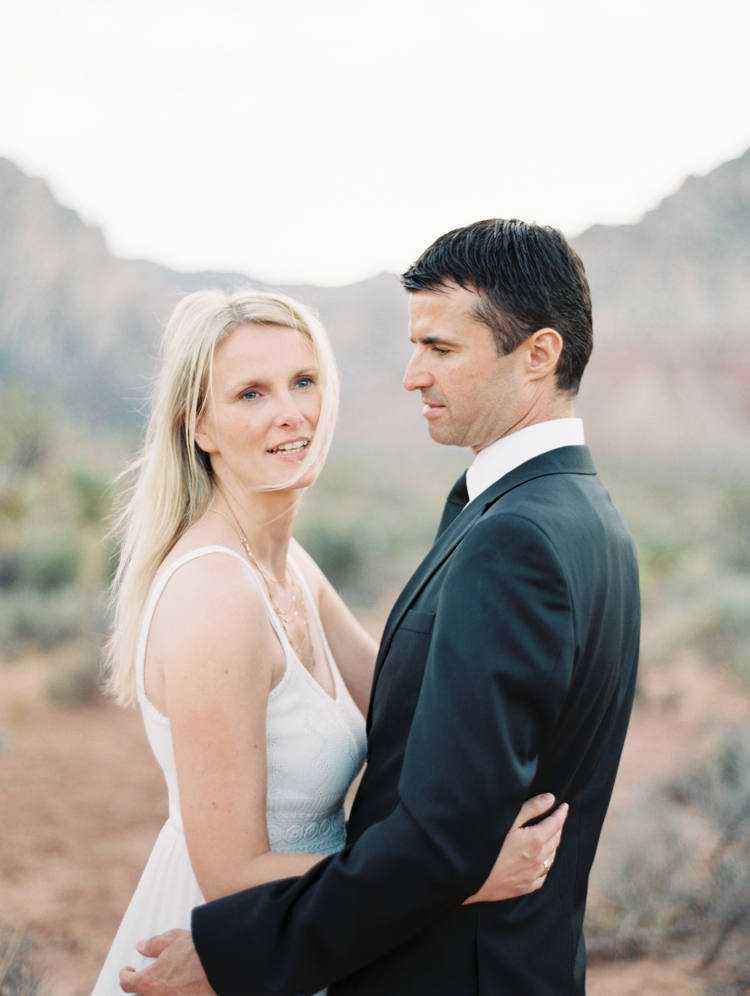 nevada state park wedding | las vegas elopement photographer | spring mountain ranch wedding | gaby j photography