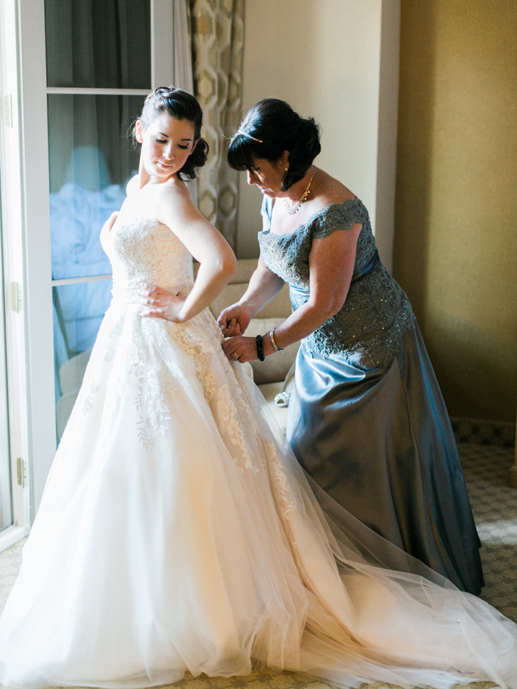 classic JW Mariott Las Vegas Wedding | las vegas wedding photographer | gaby j photography | allure bridal wedding dress