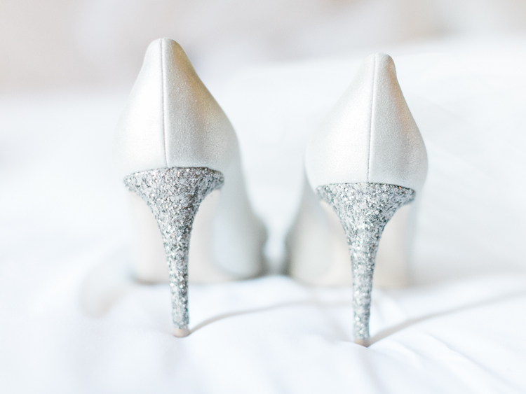 classic JW Mariott Las Vegas Wedding | las vegas wedding photographer | gaby j photography | kennel & schmenger custom made bridal heels