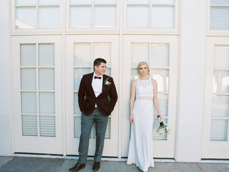 historic fifth street school wedding | gaby j photography | las vegas wedding photographer | family gathering winter wedding inspiration