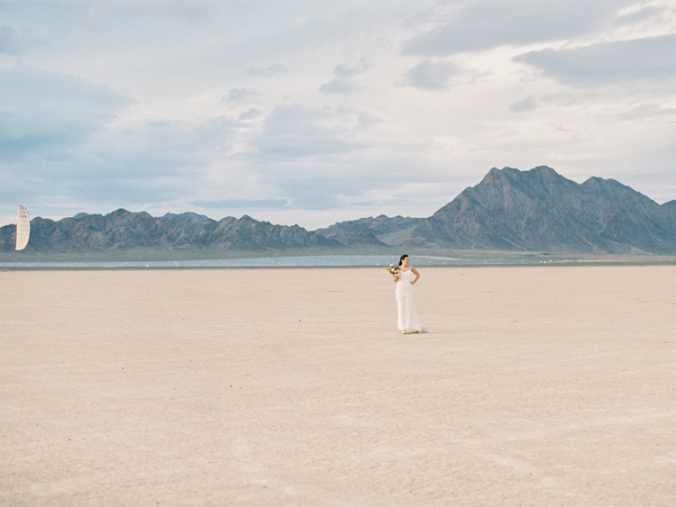 desert dust storm wedding | las vegas elopement photographer | gaby j photography | flora pop elopement