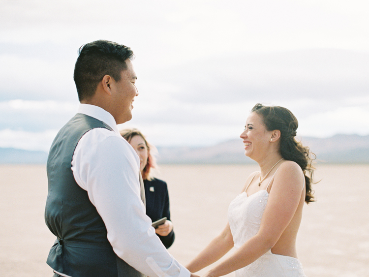 desert dust storm wedding | las vegas elopement photographer | gaby j photography | flora pop elopement