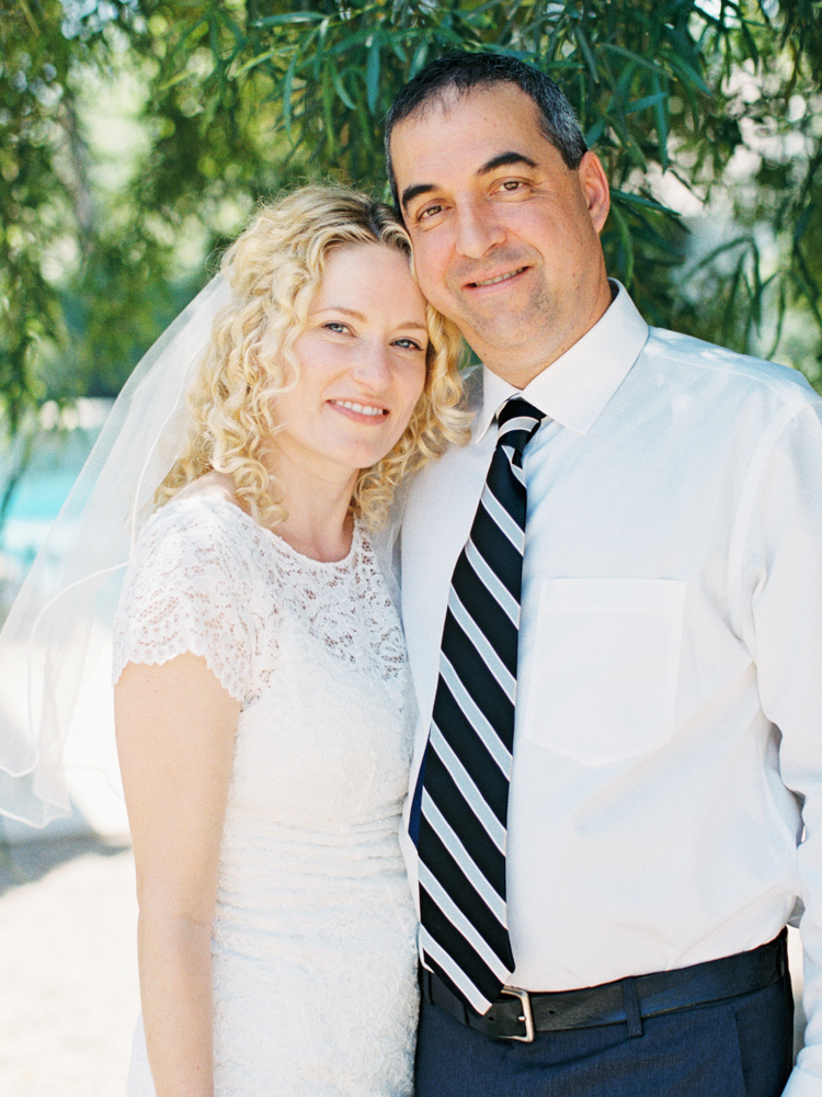 private las vegas estate wedding | backyard garden elopement in las vegas | gaby j photography | flora pop