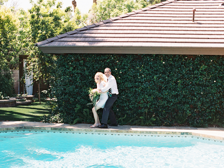 private las vegas estate wedding | backyard garden elopement in las vegas | gaby j photography | flora pop