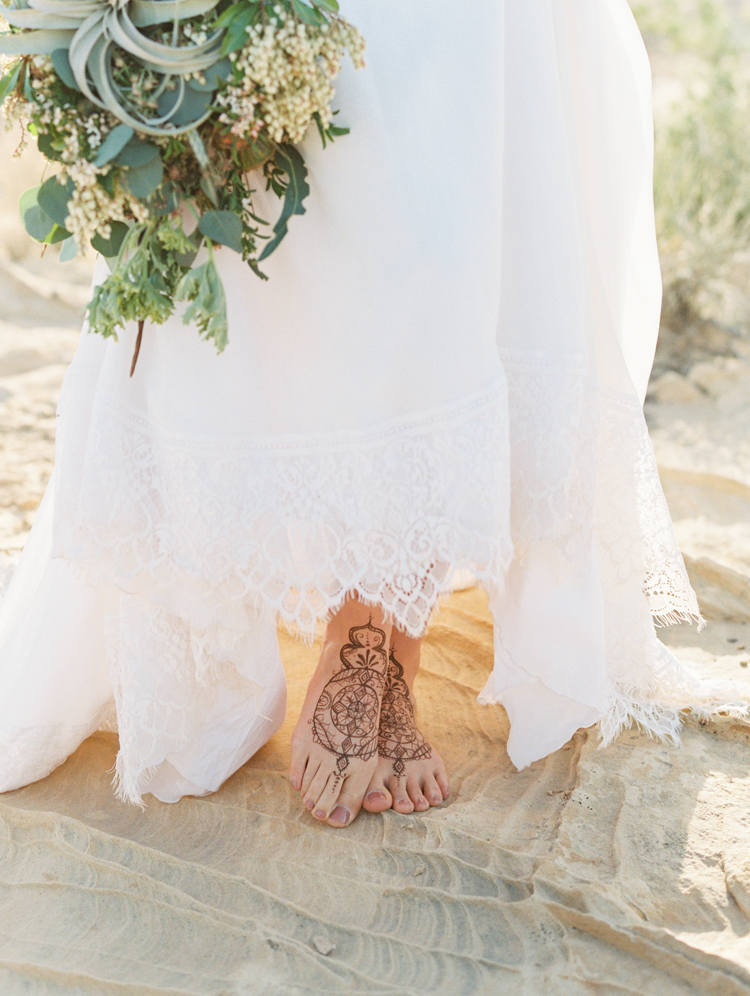 moroccan inspired desert wedding | gaby j photography | desert wedding inspiration with a camel