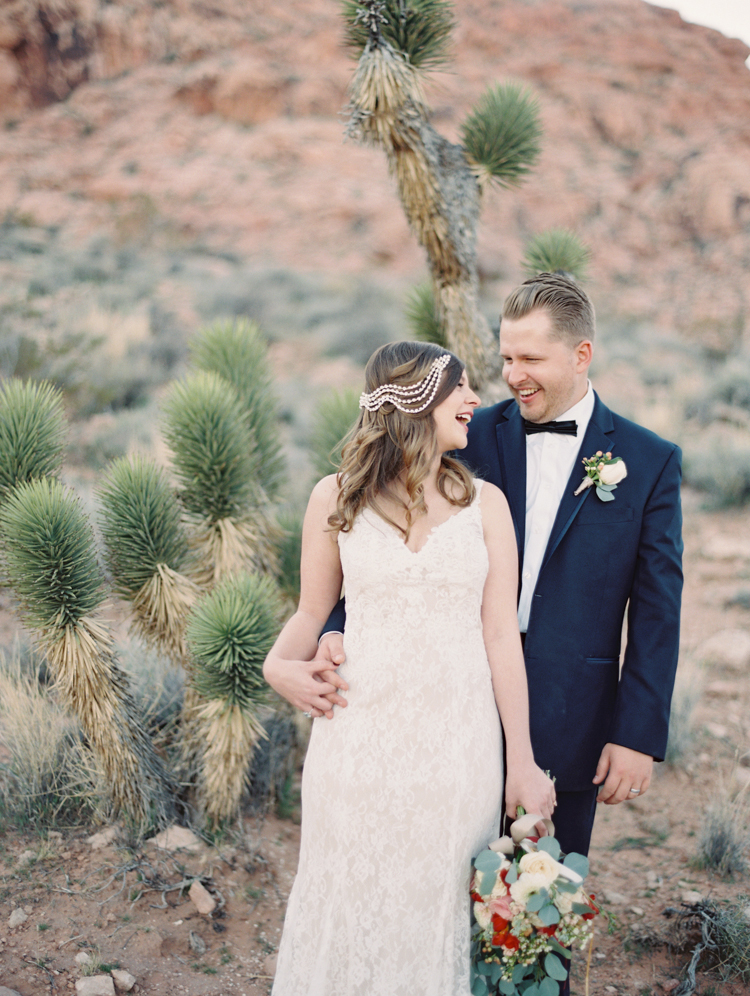 small wedding at red rock canyon national park | desert elopement | gaby j photography | las vegas elopement | danani handmade adornments | opal floral | peachy keen unions