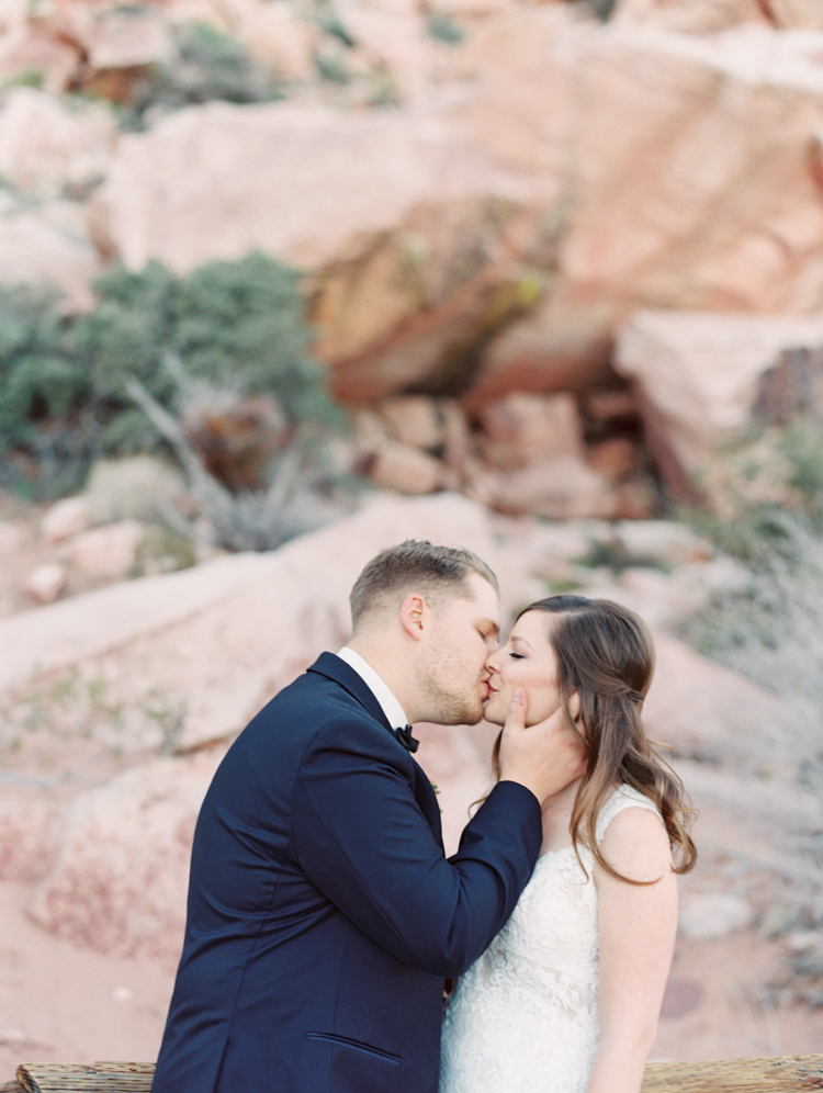 small wedding at red rock canyon national park | desert elopement | gaby j photography | las vegas elopement | danani handmade adornments | opal floral | peachy keen unions