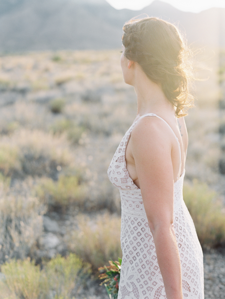 desert elopement in las vegas | vegas elopement photographer | gaby j photography | flora pop | ruby finch salon | how to elope in vegas