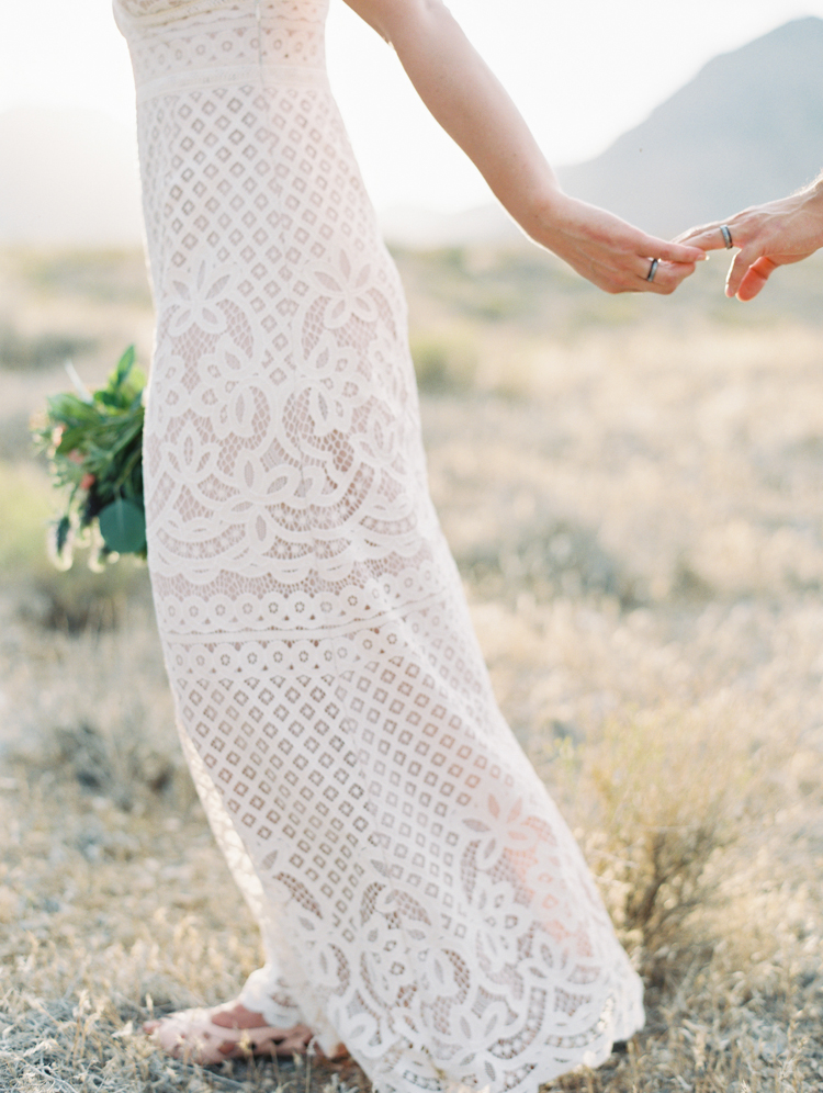 desert elopement in las vegas | vegas elopement photographer | gaby j photography | flora pop | ruby finch salon | how to elope in vegas