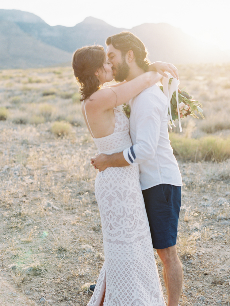 desert elopement in las vegas | vegas elopement photographer | gaby j photography | flora pop | ruby finch salon | how to elope in vegas