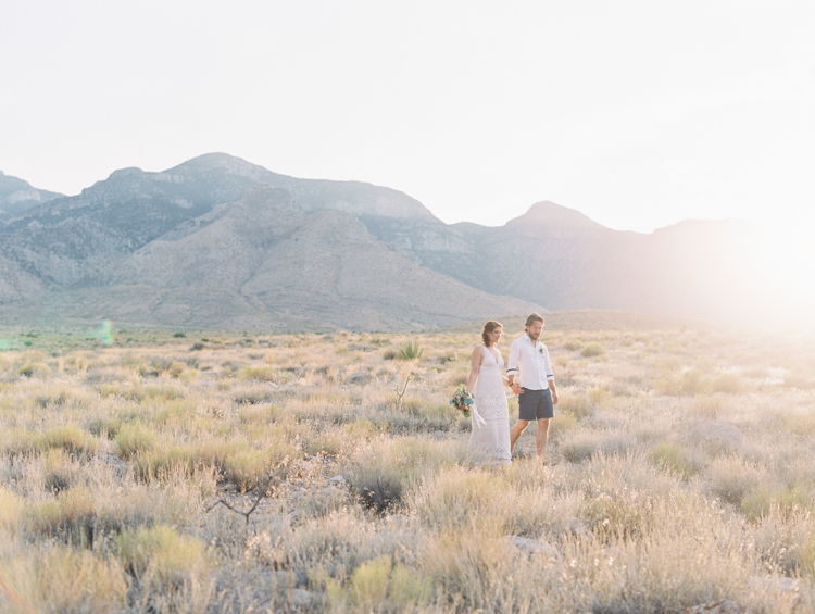 desert elopement in las vegas | vegas elopement photographer | gaby j photography | flora pop | ruby finch salon | how to elope in vegas