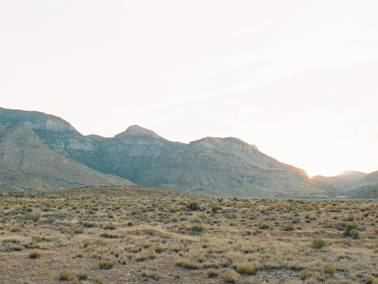 desert elopement in las vegas | vegas elopement photographer | gaby j photography | flora pop | ruby finch salon | how to elope in vegas