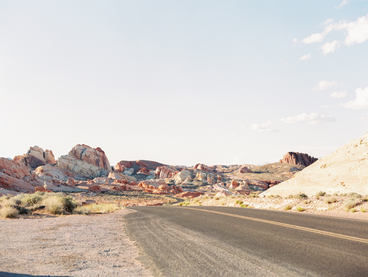 amangiri inspired desert wedding | amangiri desert elopement | gaby j photography | flora pop | desert elopement