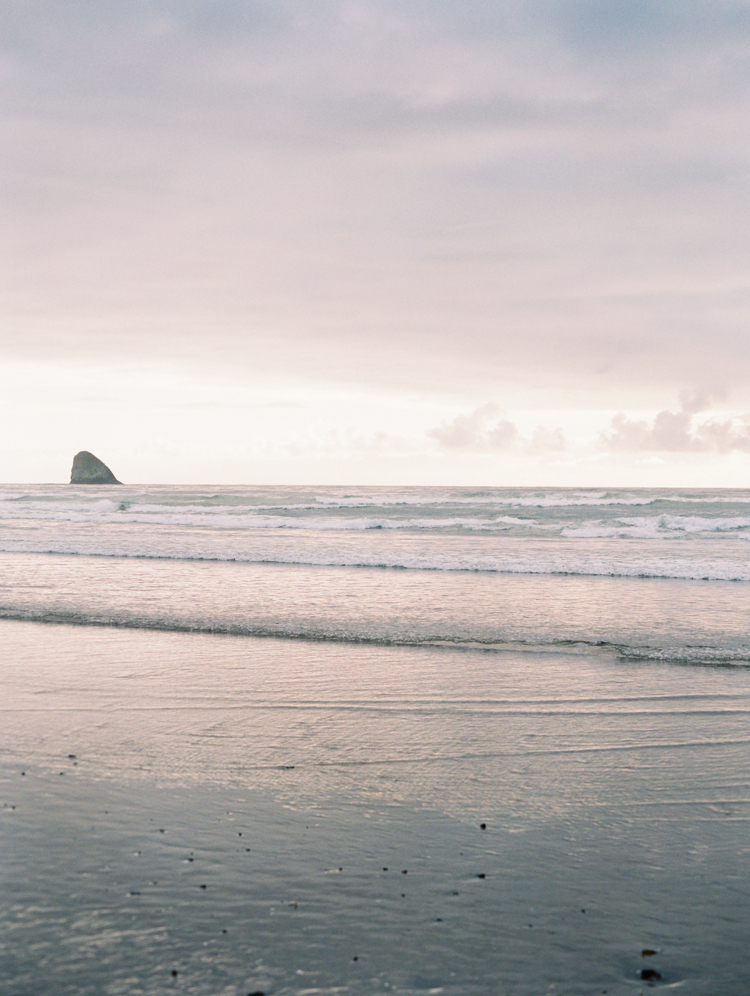 cape meares elopement location in oregon | oregon coastal wedding location | gaby j photography