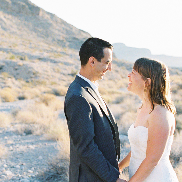 sunrise elopement in las vegas | las vegas elopement photographers | sunrise desert ceremony | gaby j photography