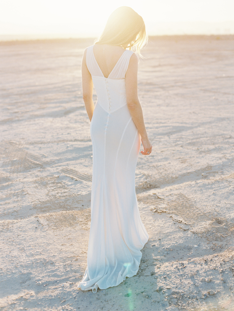 las vegas desert elopement photographers | gaby j photography | desert elopement inspiration