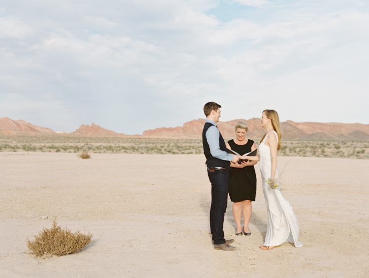 las vegas desert elopement photographers | gaby j photography | desert elopement inspiration