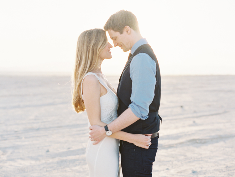 las vegas desert elopement photographers | gaby j photography | desert elopement inspiration