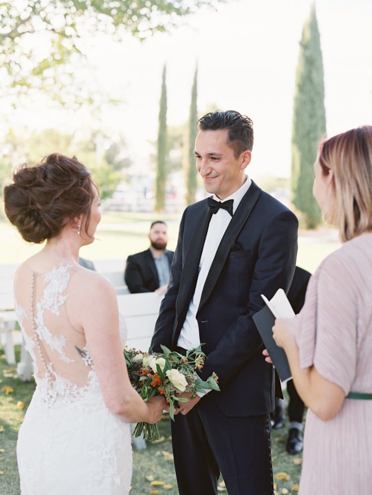 pahrump valley winery wedding photographers | gaby j photography | intimate las vegas wedding ideas