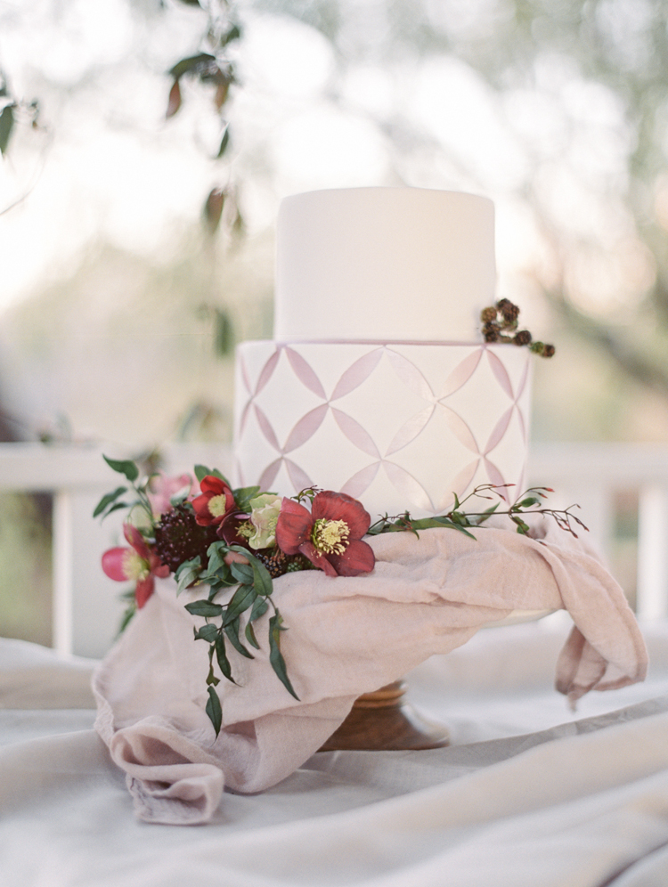 graceful romantic intimate tuscan inspired wedding cake