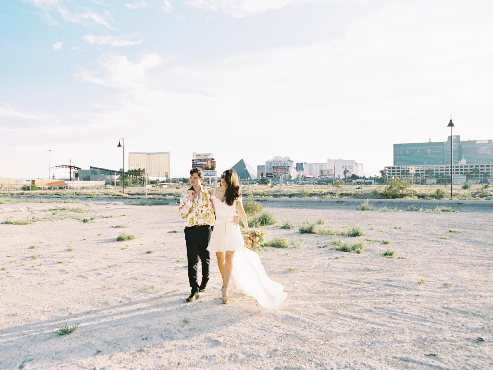 modern las vegas elopement