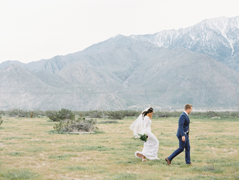 outdoor ceremony in palm springs