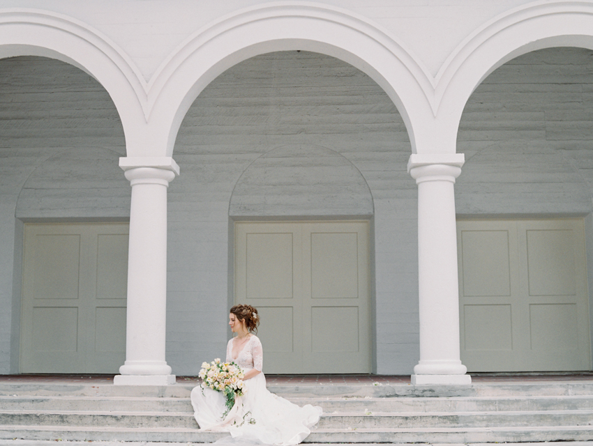 5th street school wedding photo