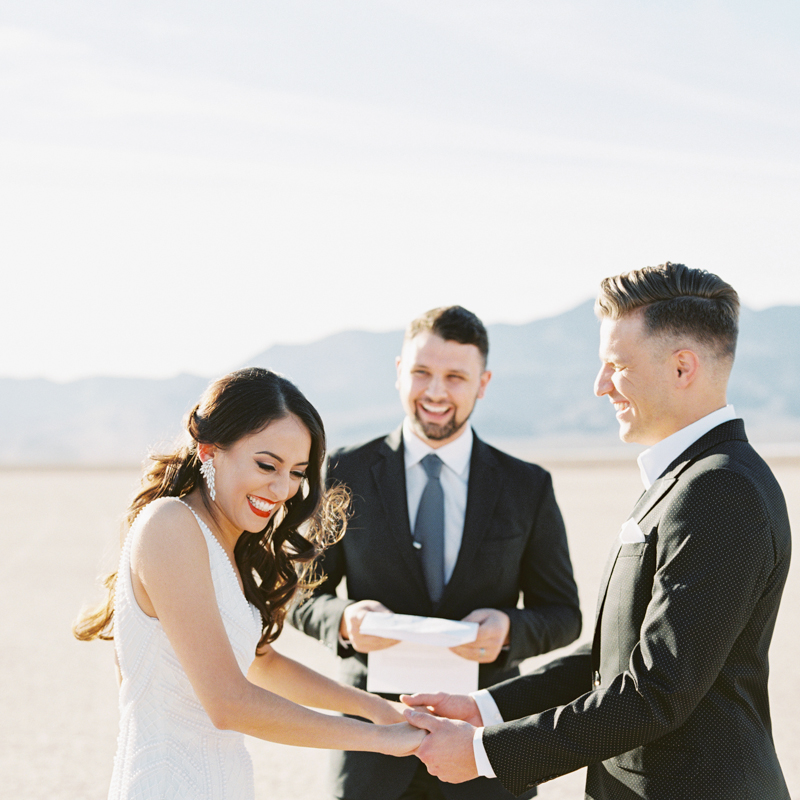 las vegas dry lake bed wedding