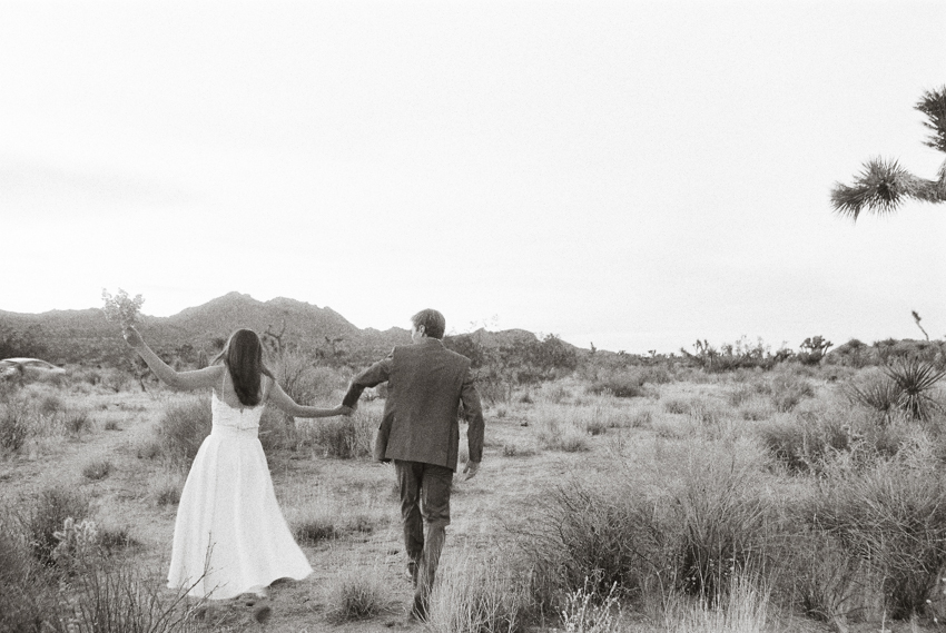 joshua tree elopement photographer