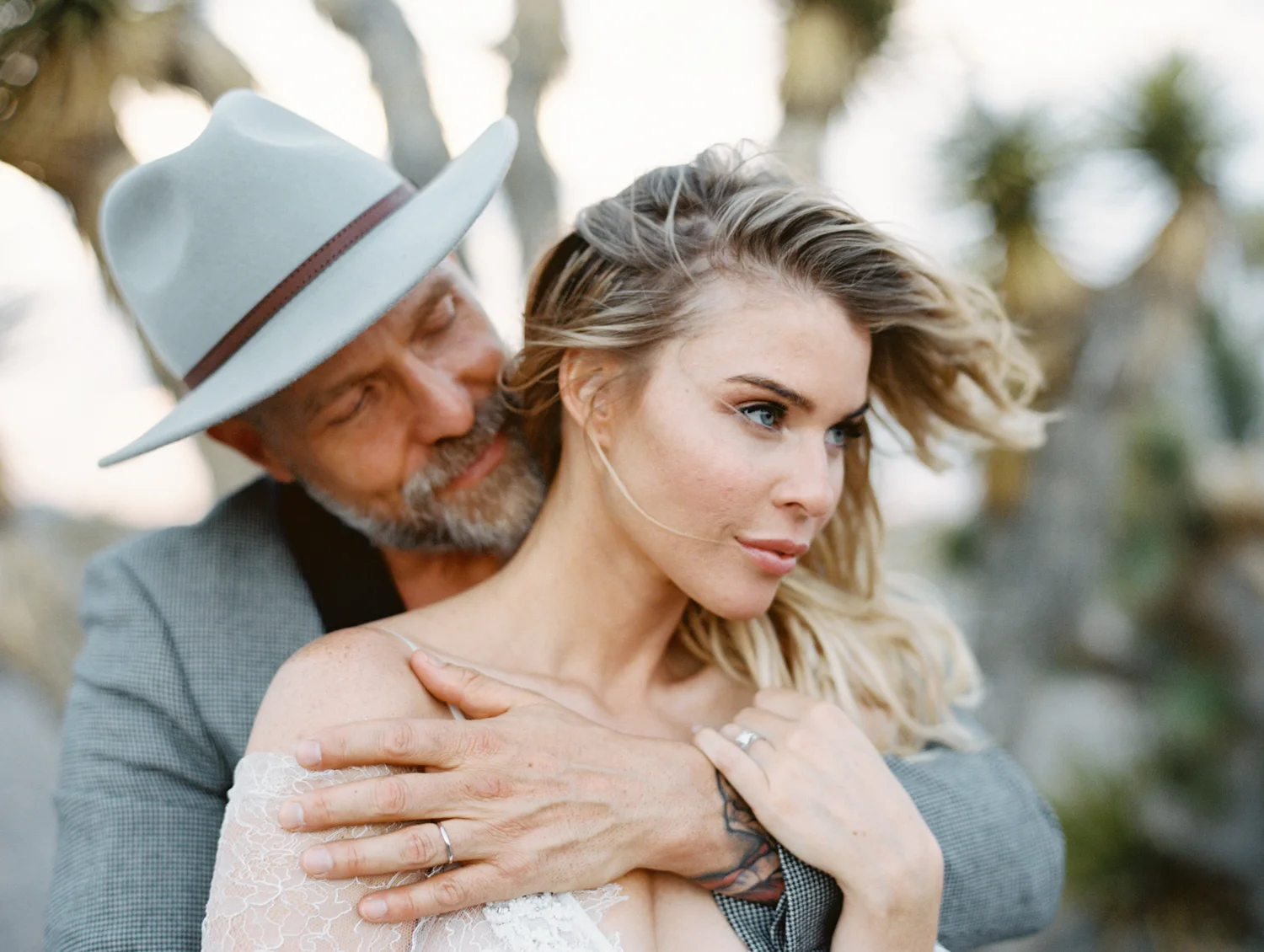 las vegas desert elopement with joshua trees